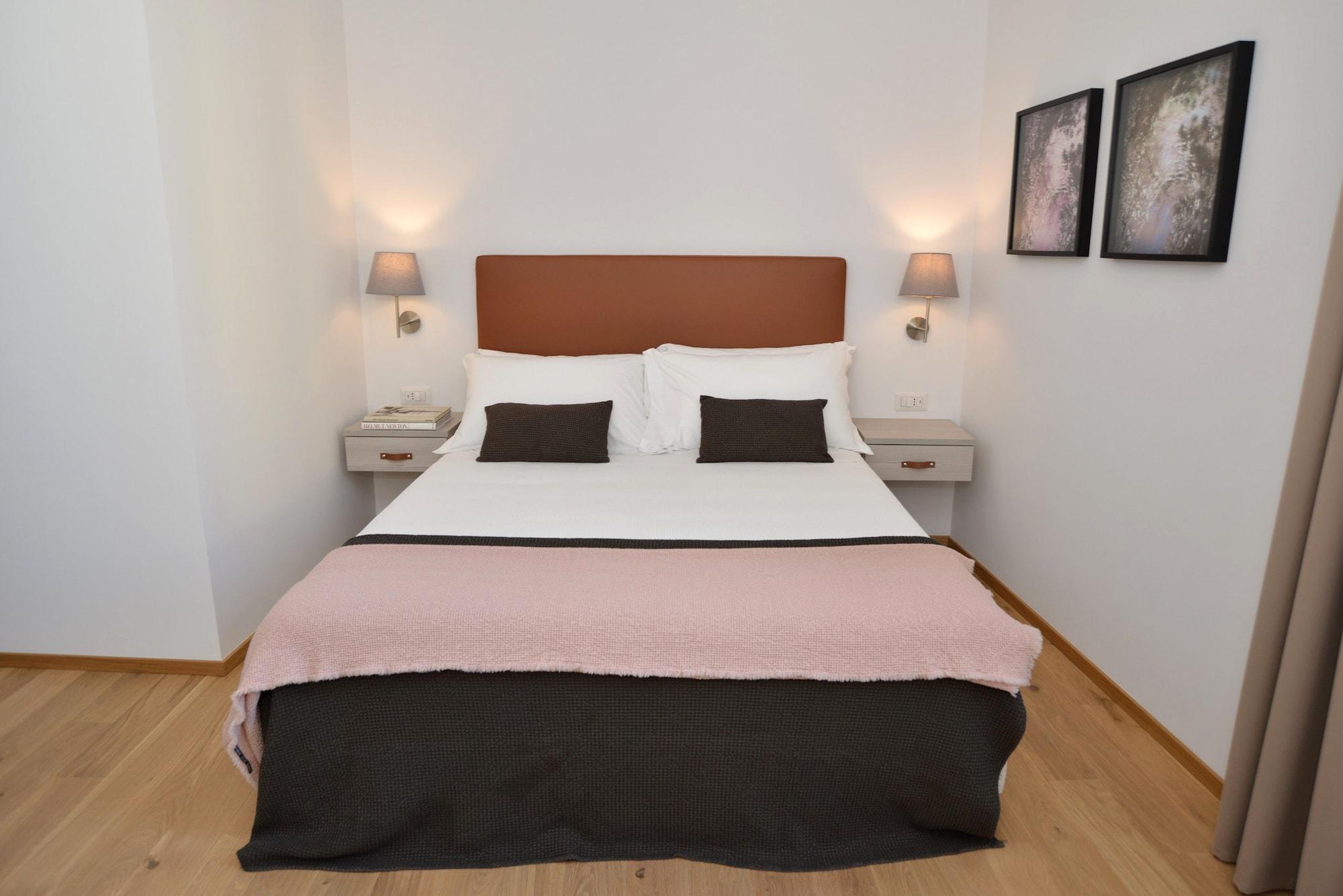 Giuturna Boutique Rom